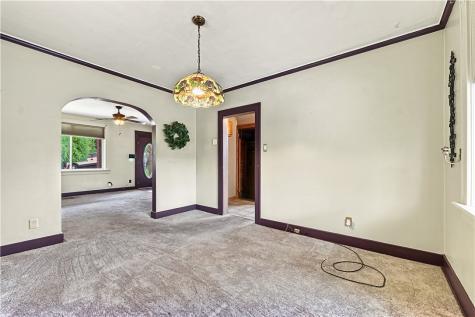 52 Queenston Street Overbrook PA 15210