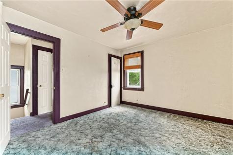 52 Queenston Street Overbrook PA 15210