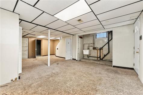 52 Queenston Street Overbrook PA 15210