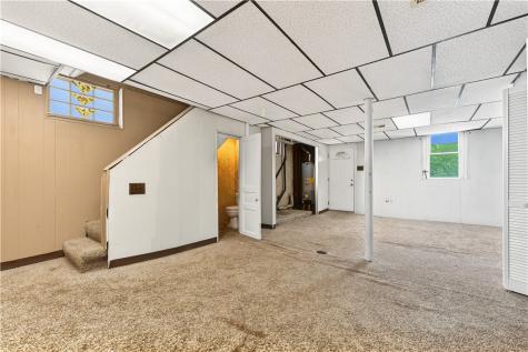 52 Queenston Street Overbrook PA 15210