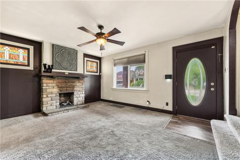 52 Queenston Street Overbrook PA 15210