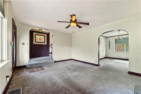 52 Queenston Street Overbrook PA 15210