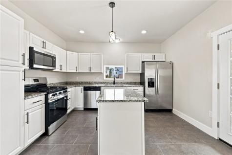 1113 Vance Avenue Coraopolis PA 15108