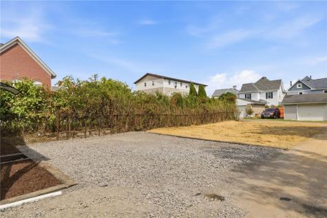 1113 Vance Avenue Coraopolis PA 15108