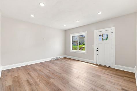 1113 Vance Avenue Coraopolis PA 15108