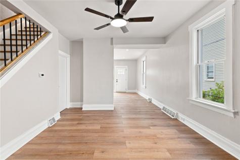 1113 Vance Avenue Coraopolis PA 15108