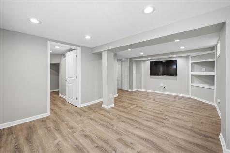 274 S Oakdale Avenue Hermitage PA 16148