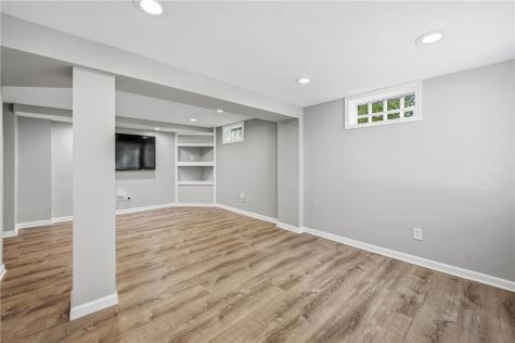 274 S Oakdale Avenue Hermitage PA 16148