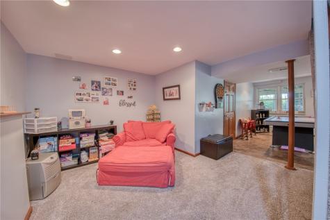 5124 Meadowridge Lane Hampton PA 15044