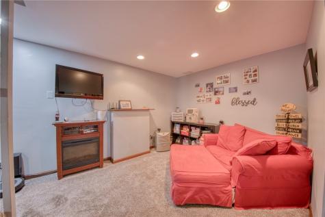 5124 Meadowridge Lane Hampton PA 15044