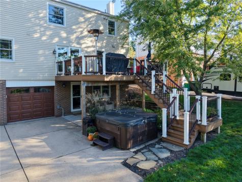 5124 Meadowridge Lane Hampton PA 15044