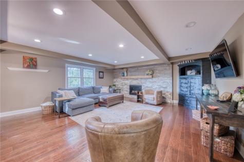 5124 Meadowridge Lane Hampton PA 15044