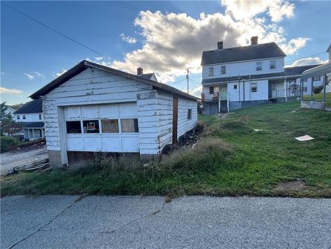 30 Lincoln Street Cokeburg PA 15324