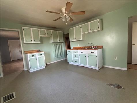 30 Lincoln Street Cokeburg PA 15324