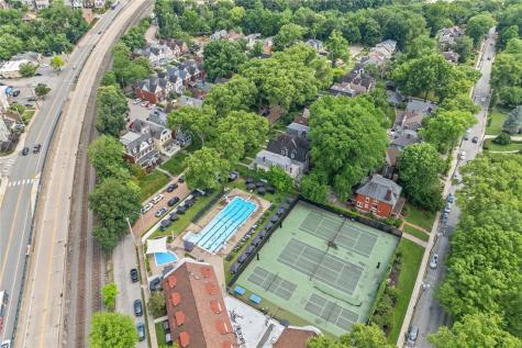 130 Lincoln Avenue Edgewood PA 15218