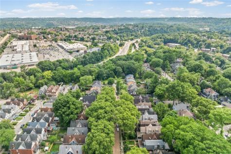 130 Lincoln Avenue Edgewood PA 15218