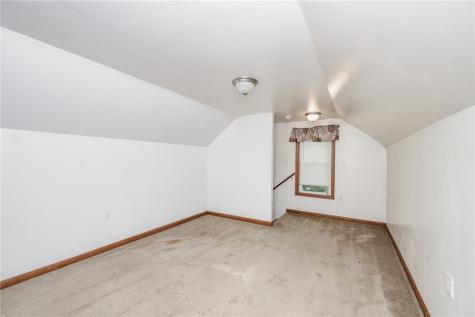 1717 1/2 5th Avenue Extension Manor Township PA 16226