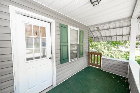 1717 1/2 5th Avenue Extension Manor Township PA 16226