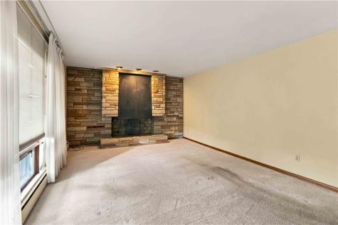 41 Seanor Street Jeannette PA 15644