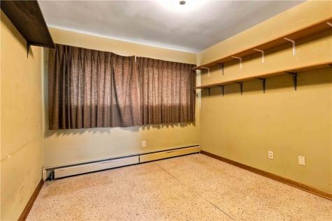 41 Seanor Street Jeannette PA 15644