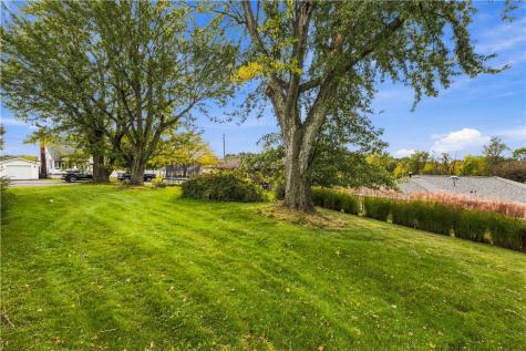 41 Seanor Street Jeannette PA 15644