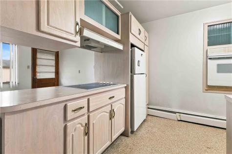 41 Seanor Street Jeannette PA 15644