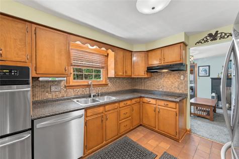 1808 Concord Drive Mccandless PA 15101
