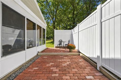 1808 Concord Drive Mccandless PA 15101