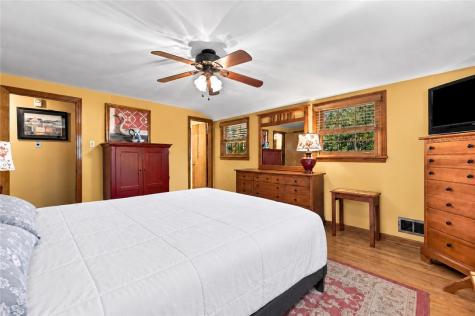 1808 Concord Drive Mccandless PA 15101