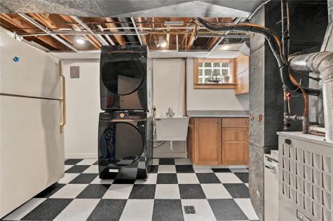 1808 Concord Drive Mccandless PA 15101