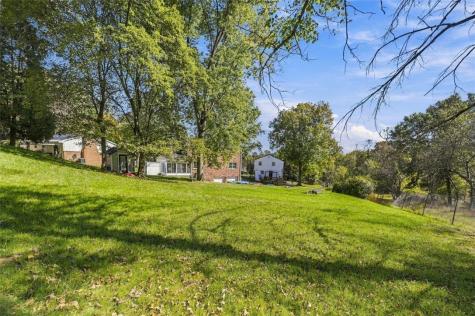 1808 Concord Drive Mccandless PA 15101