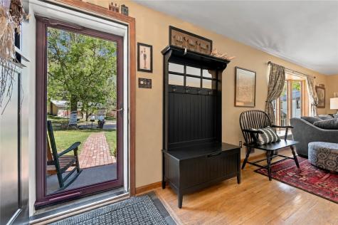 1808 Concord Drive Mccandless PA 15101