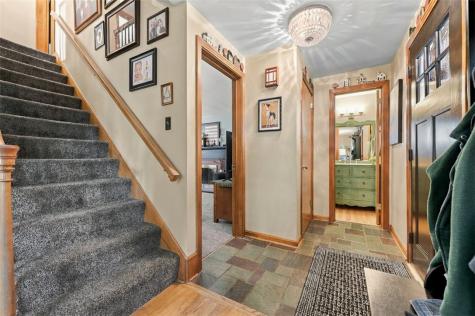1808 Concord Drive Mccandless PA 15101
