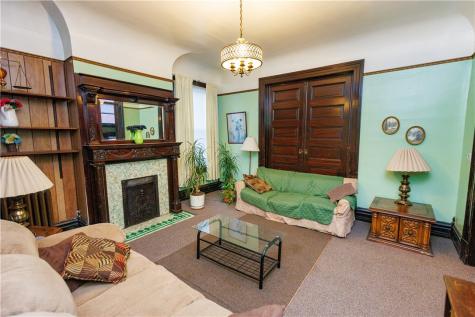 250 Green Street California PA 15419