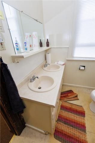 250 Green Street California PA 15419