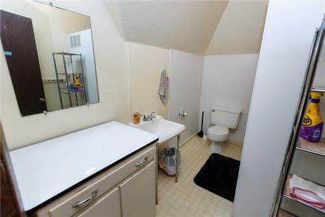 250 Green Street California PA 15419