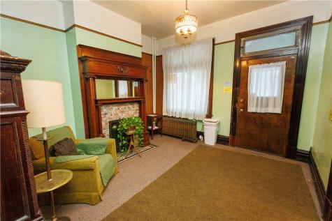 250 Green Street California PA 15419