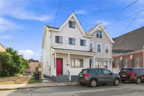 212 8th Street Sharpsburg PA 15215