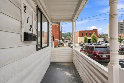 212 8th Street Sharpsburg PA 15215