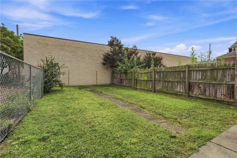 212 8th Street Sharpsburg PA 15215