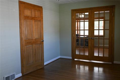 236 California Road California PA 15417
