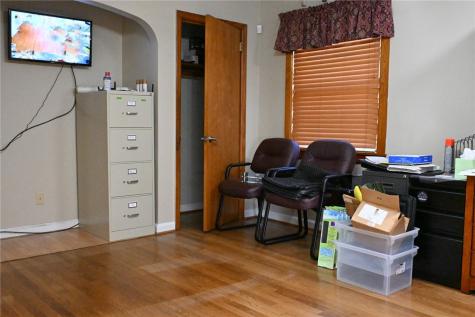 236 California Road California PA 15417