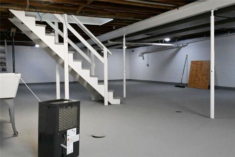 236 California Road California PA 15417