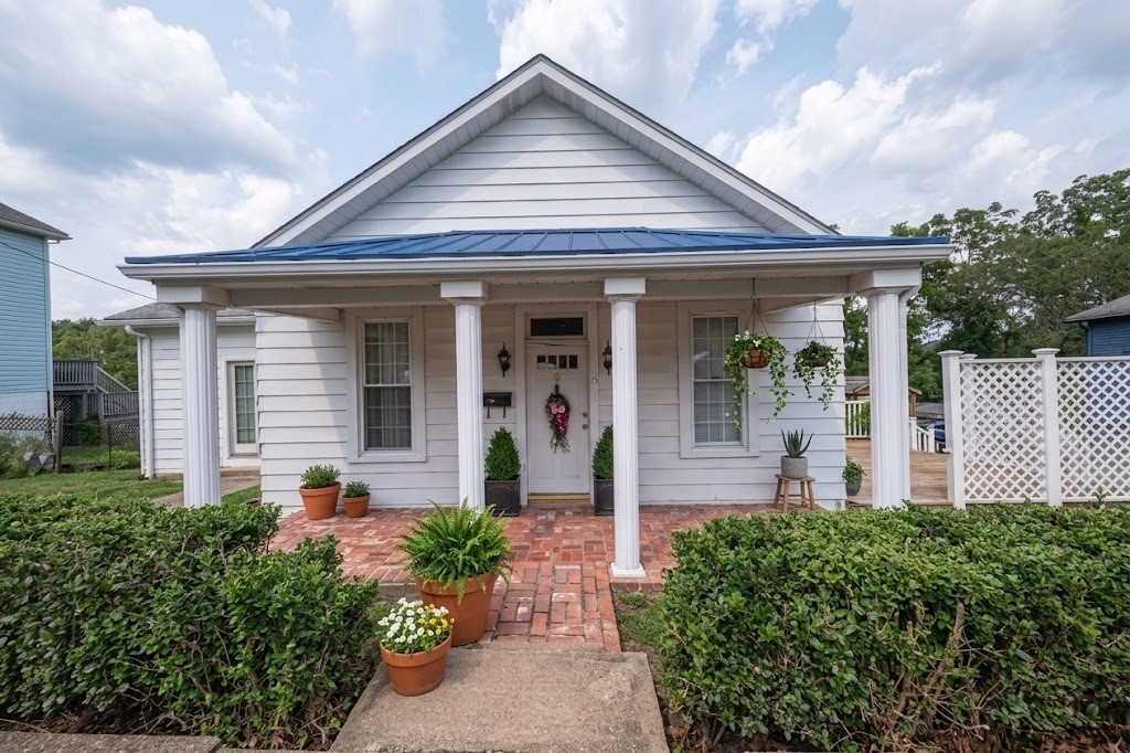 15 Florence Avenue Burgettstown Boro PA 15021