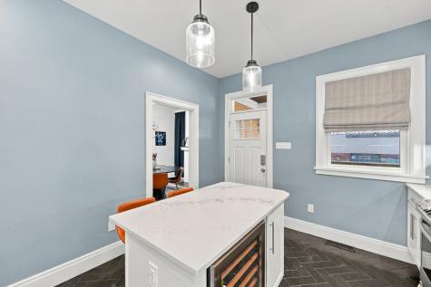 400 Venture Street Observatory Hill PA 15214