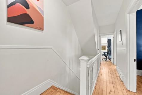 400 Venture Street Observatory Hill PA 15214
