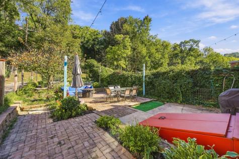 400 Venture Street Observatory Hill PA 15214