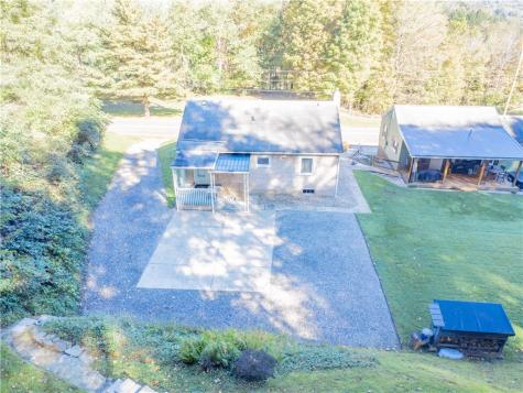 621 S Gossler Hill Road Kiskiminetas Township PA 15656