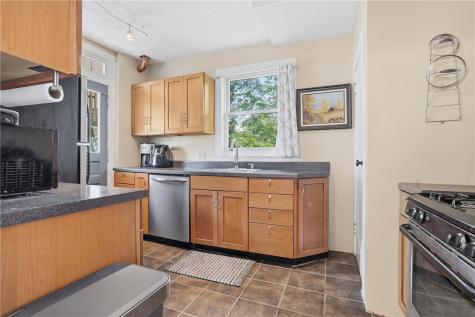 369 Center Avenue West View PA 15229