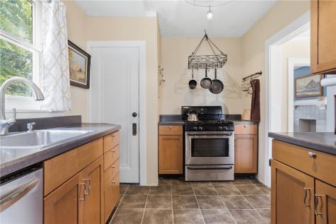 369 Center Avenue West View PA 15229